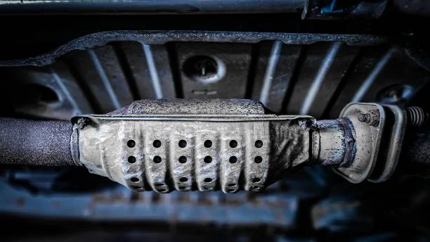 Quels signes révèlent un catalyseur bouché sur votre voiture ?